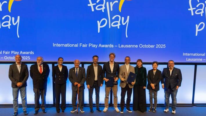 公平竞赛和, 得金牌